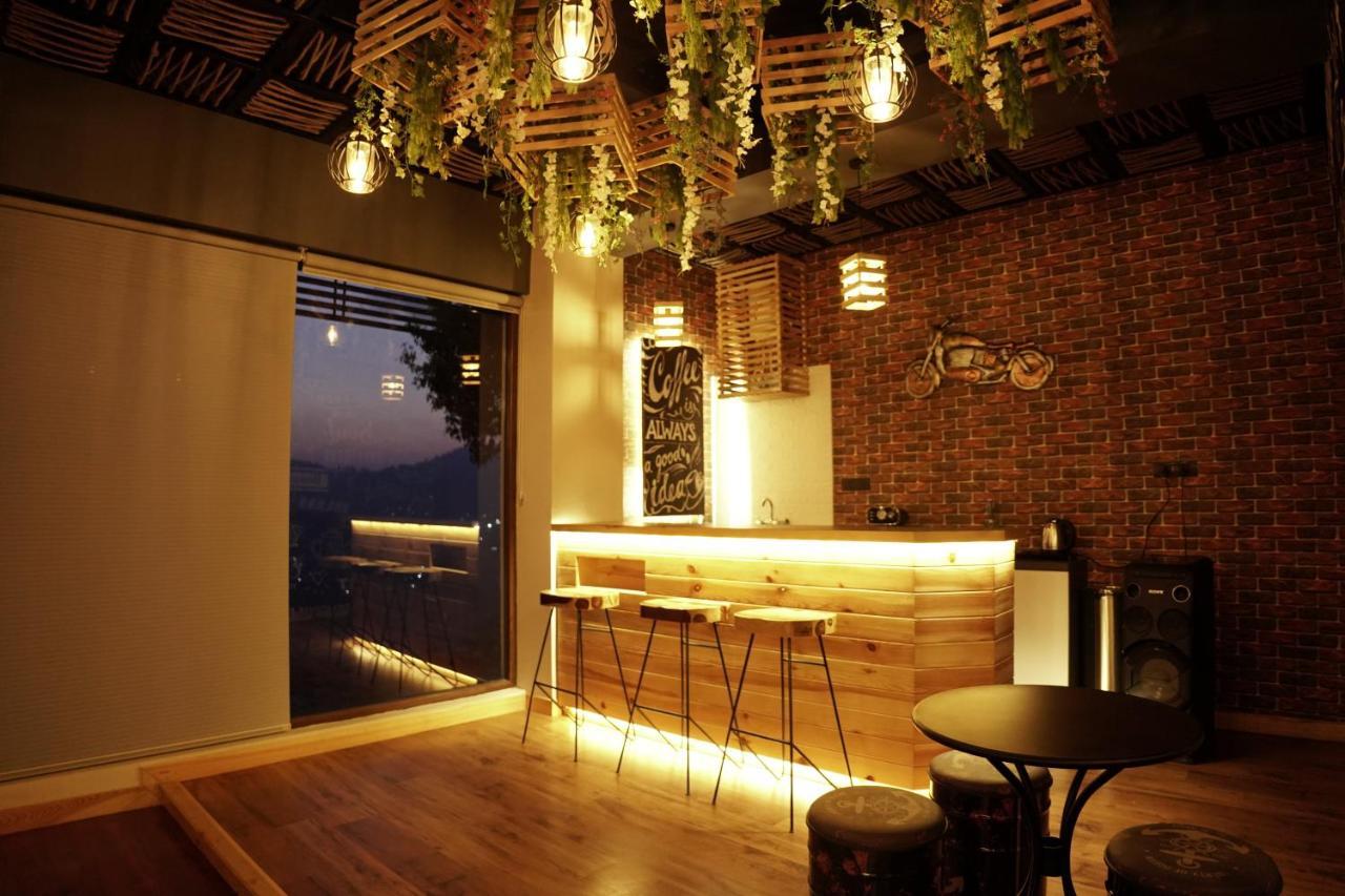 Whispering Pines Villa Bhimtal Exterior photo